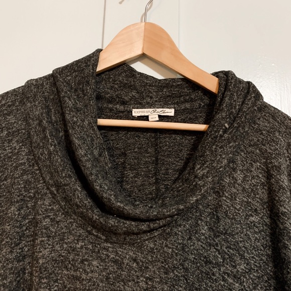 Express Women’s Turtleneck Sweater - Picture 3 of 3